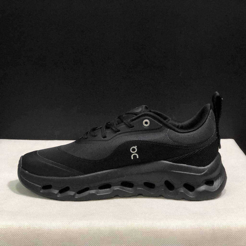 On Cloud × Loewe — Cloudtilt Black