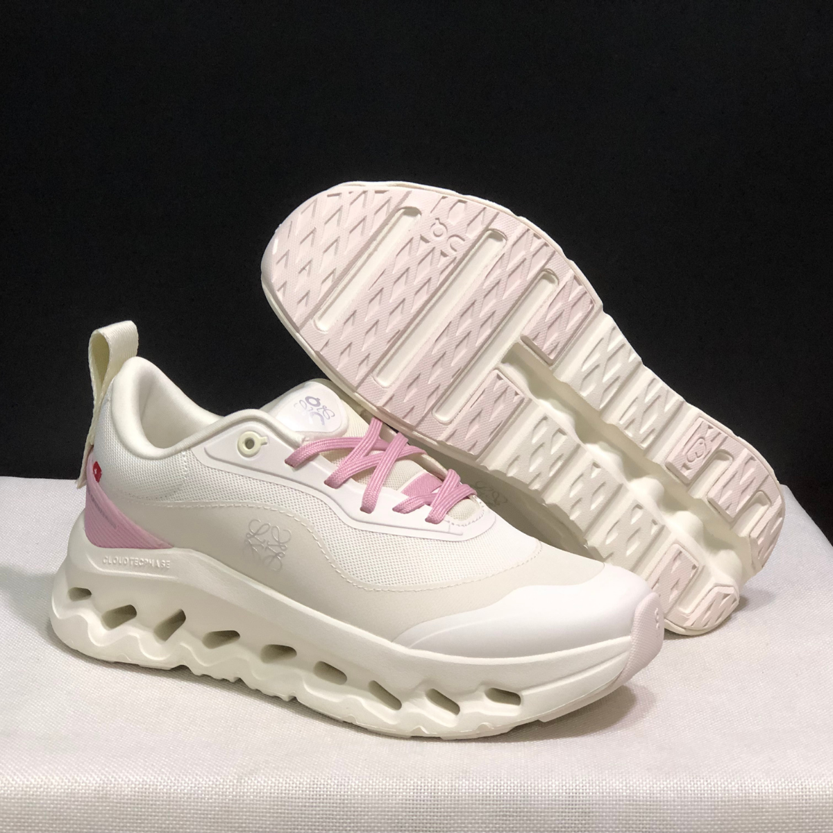 On Cloud × Loewe — Cloudtilt Light Pink