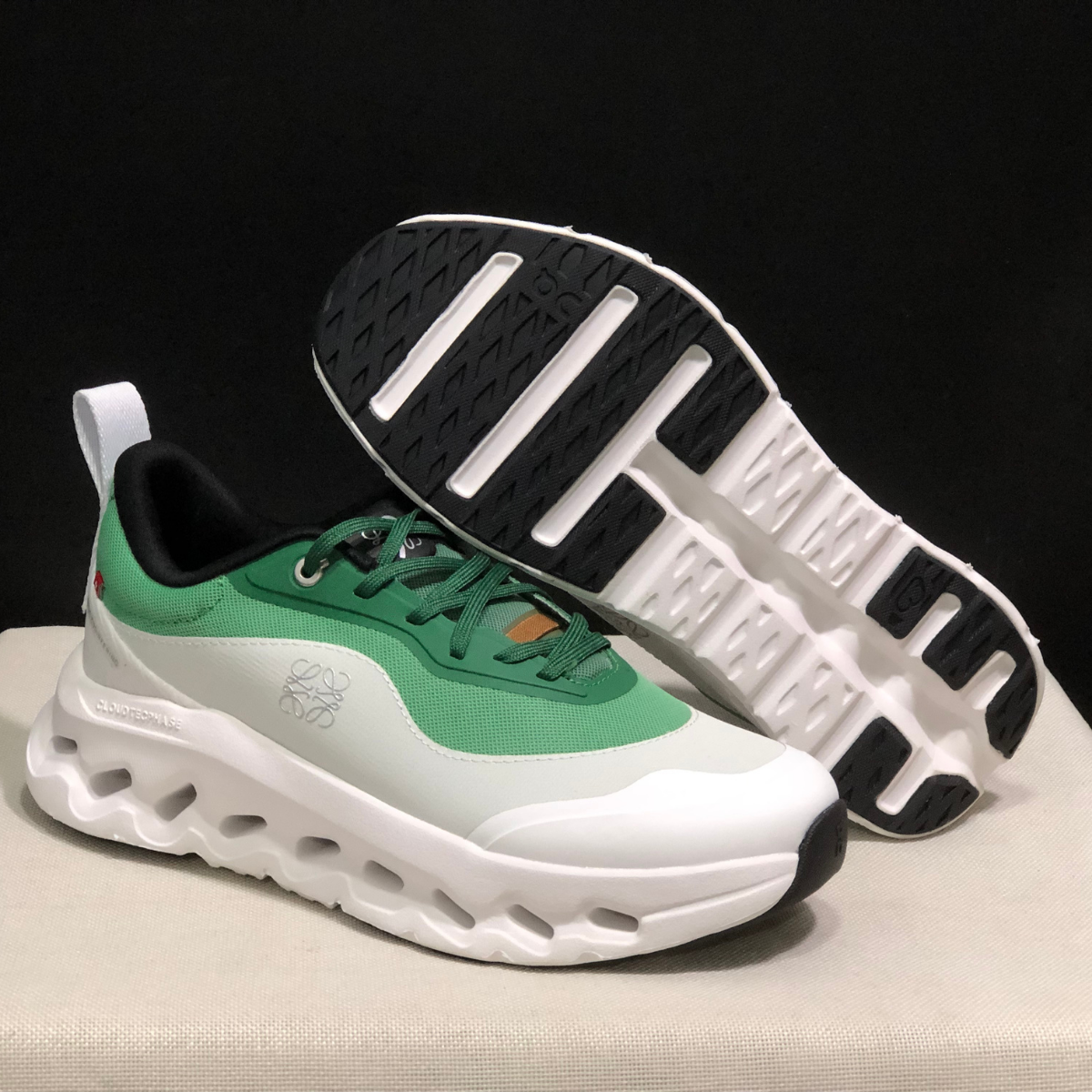 On Cloud × Loewe — Cloudtilt Vert