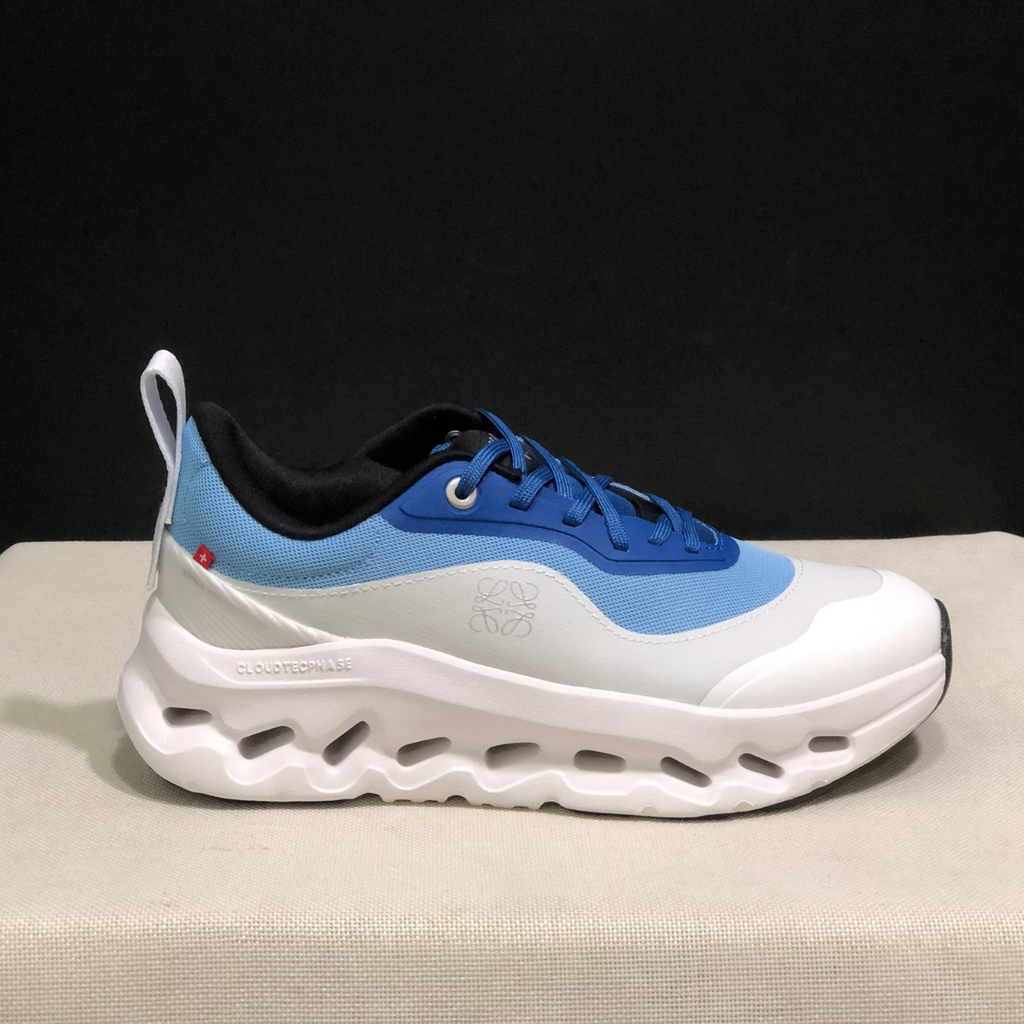 On Cloud × Loewe — Cloudtilt Blue Sky