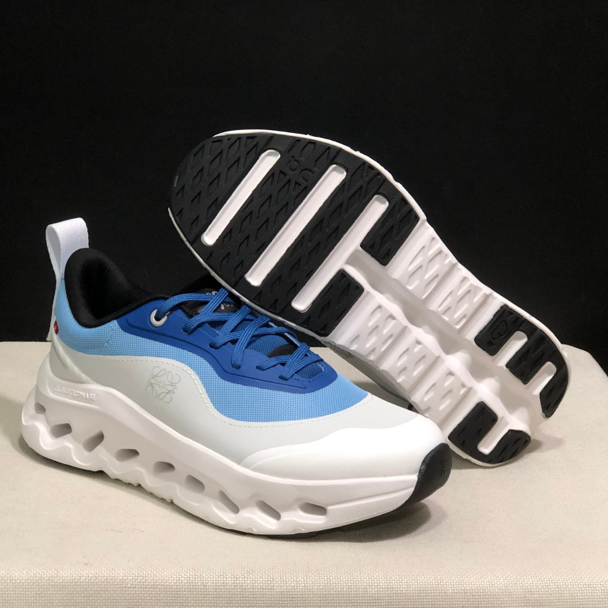 On Cloud × Loewe — Cloudtilt Blue Sky