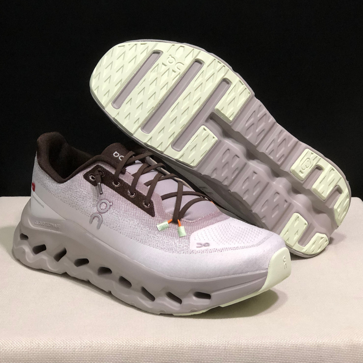 Cloudtilt - Quartz Pearl